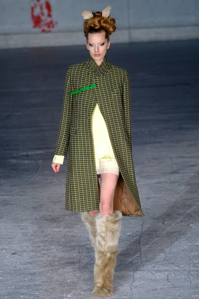 Look 14